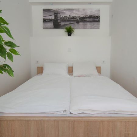 Standard Apartment By Hi5 - Terez 29 บูดาเปสต์ ภายนอก รูปภาพ