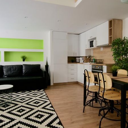 Standard Apartment By Hi5 - Terez 29 บูดาเปสต์ ภายนอก รูปภาพ